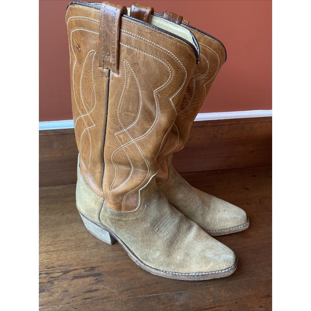 Womens Size 7B ARIAT  Pointed Toe COWBOY Boots